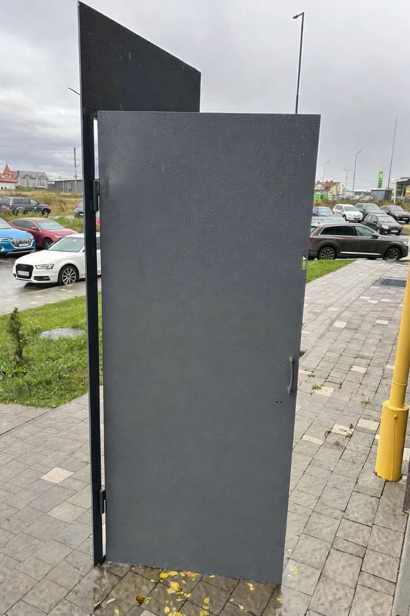 Підвальні двері в підвал - фото 2